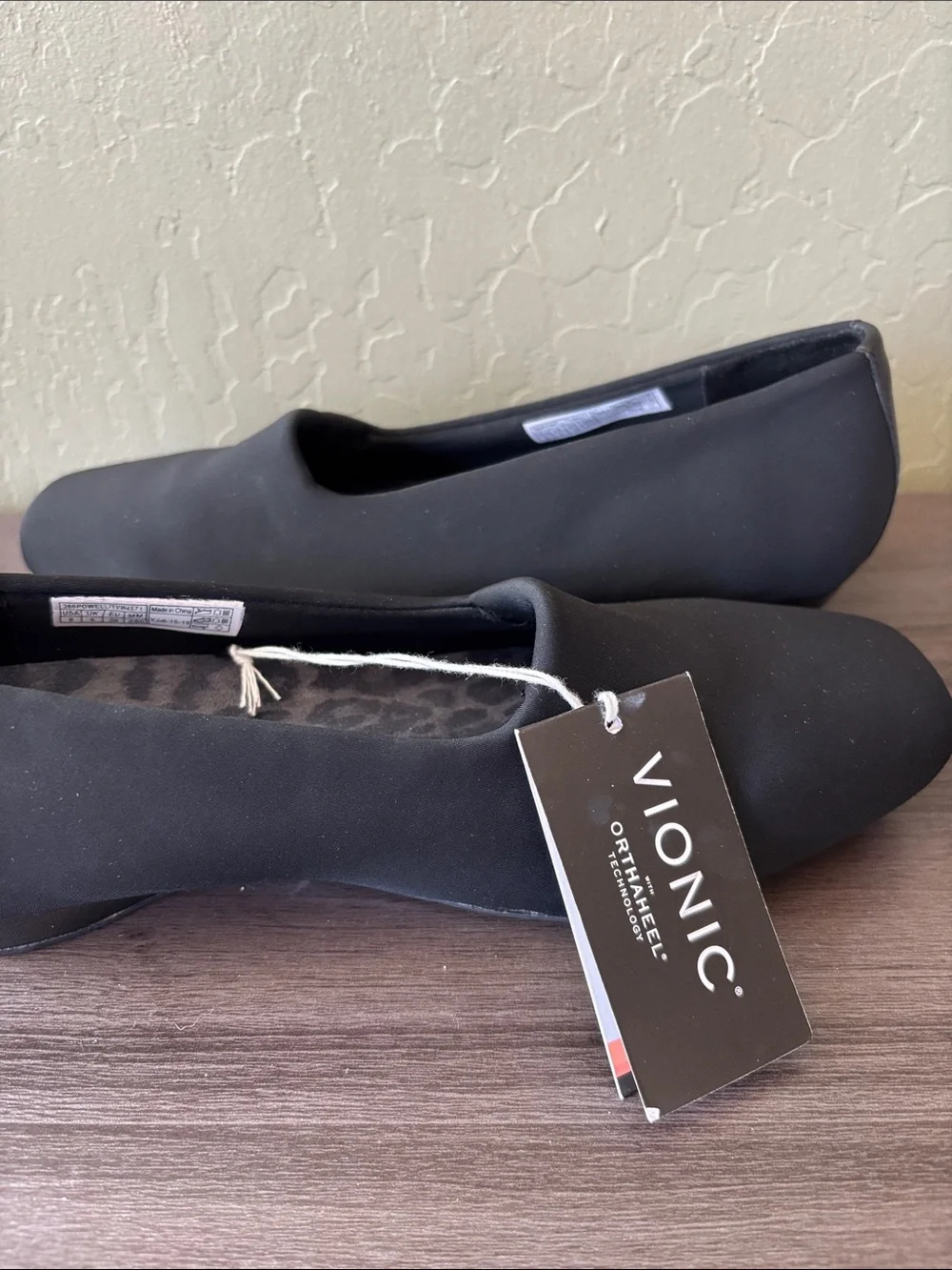Vionic 386 Powell Black Demi‎ Wedge Slip On Flat Size 8 NWT